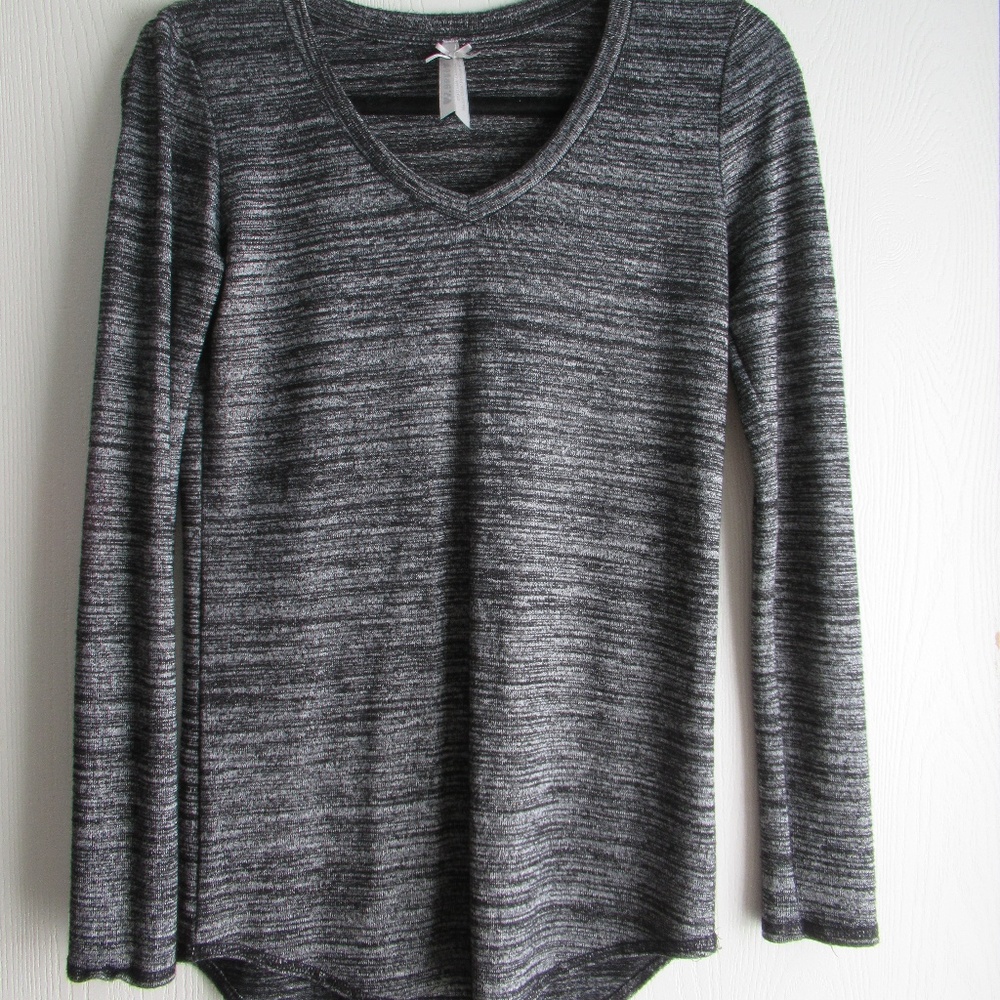 J. O. & Co. Small/ Medium Black and white Top